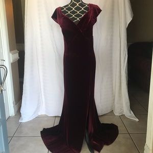 XSCAPE MAROON OFF THE SHOULDER VELVET EVENING GOWN